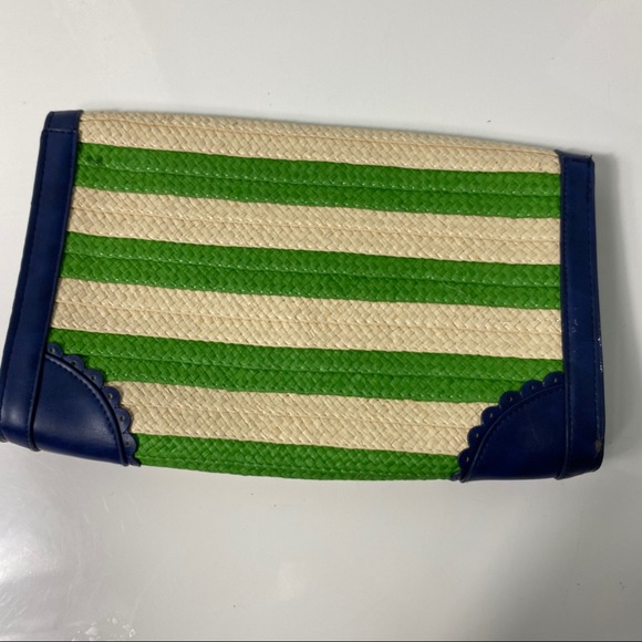 MUD PIE- striped  straw leather large clutch - Picture 6 of 6